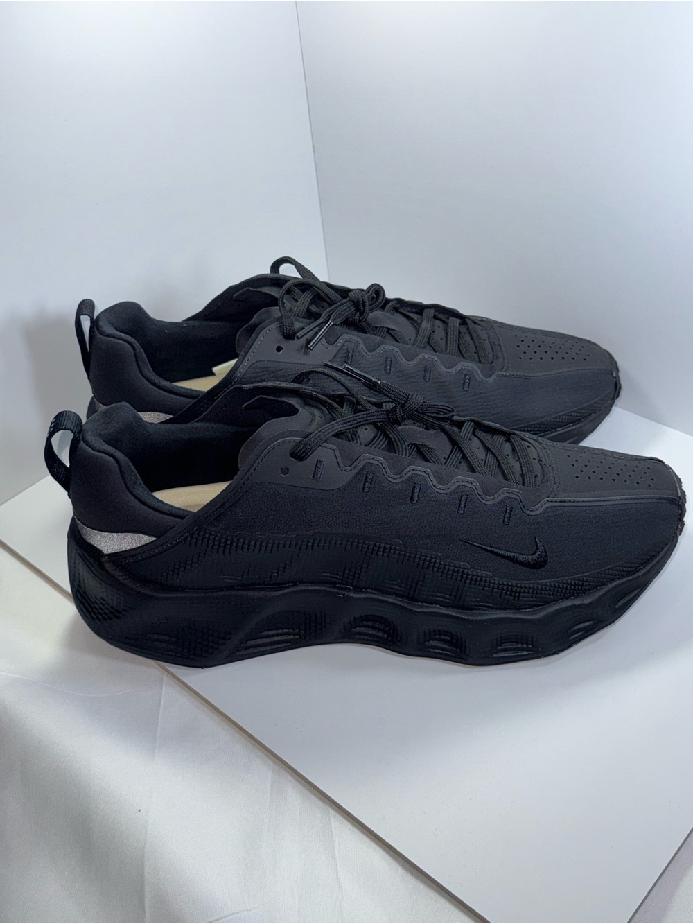 Nike Ava Rover Black Anthracite Men’s Athletic Sneaker DX4215-005 2025